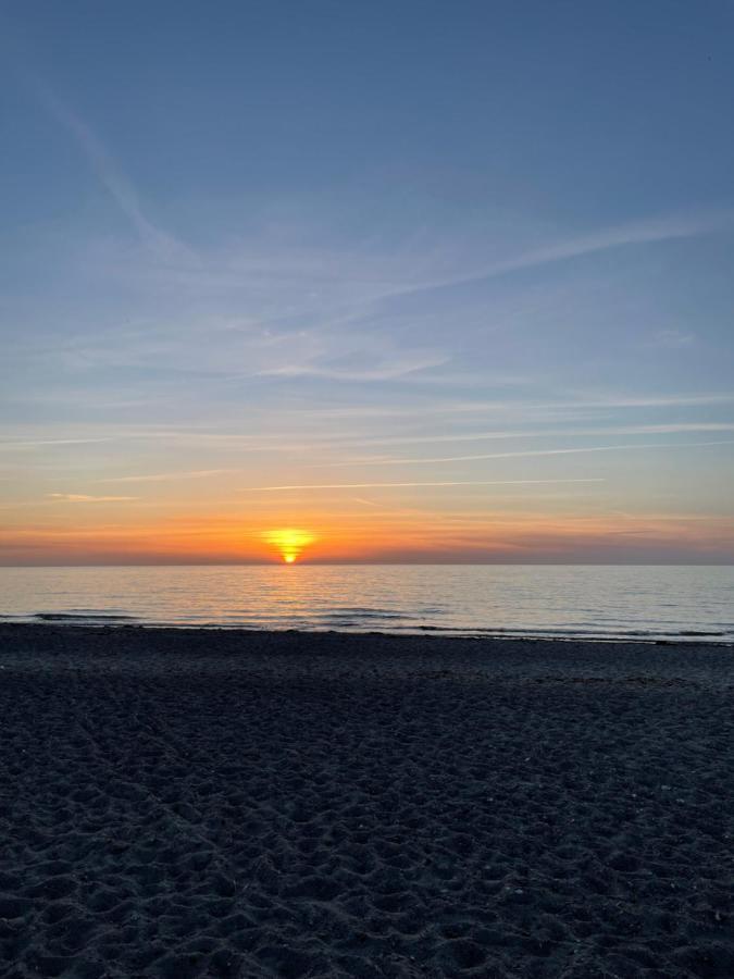 Derzeit Beliebt - Phaenomenaler Ausblick Auf Binnen- Und Ostsee Heiligenhafen Exterior photo